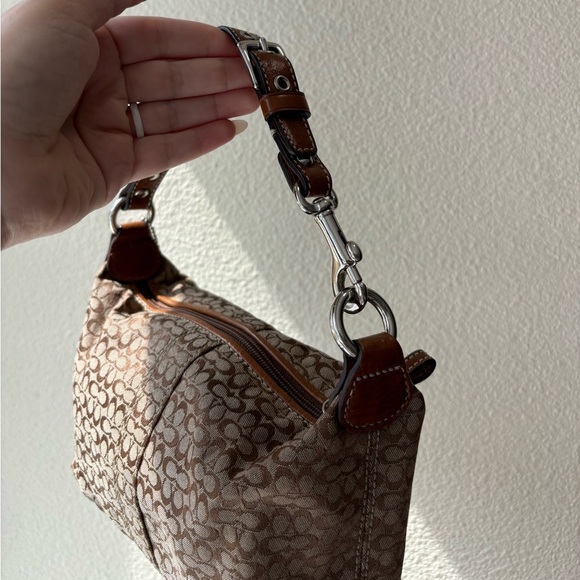 Mini Coach Handbag - Picture 5 of 10